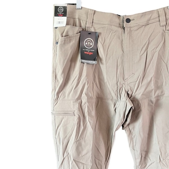 Wrangler All Terrain Gear Men's Regular Fit Synthetic Utility Pant - Picture 2 of 6